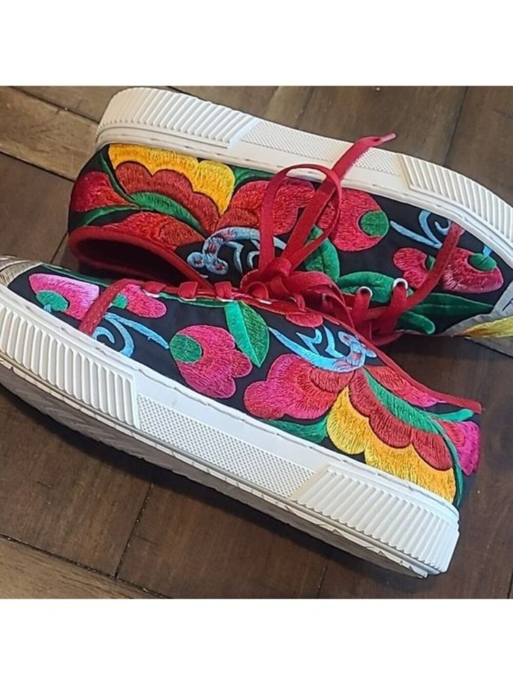 Embroidered Bird & Butterfly Sneakers size 43, US 10.5 - Picture 3 of 6